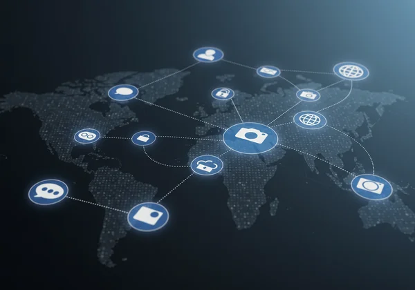 Digital footprint linking photos across various online platforms